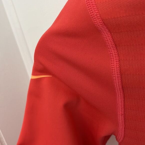 Girls Nike Dri-fit Long Sleeve Shirt Base Layer Size Medium - Picture 5 of 6